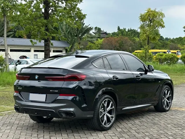 BMW X6 — Фото автомобиля 6