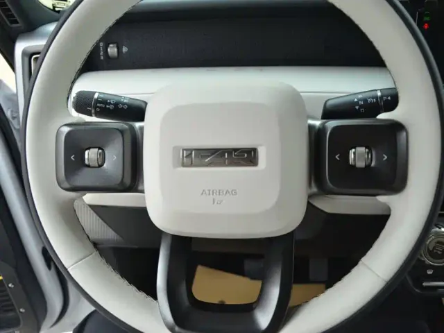 iCAR V23 — Фото автомобиля 7