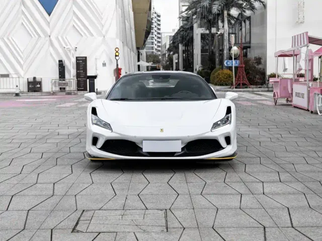 Ferrari F8 — Фото автомобиля 2