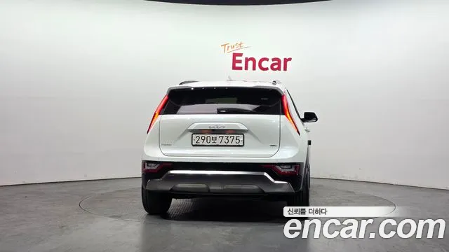 Kia Niro The All New Niro Signature — Фото автомобиля 4