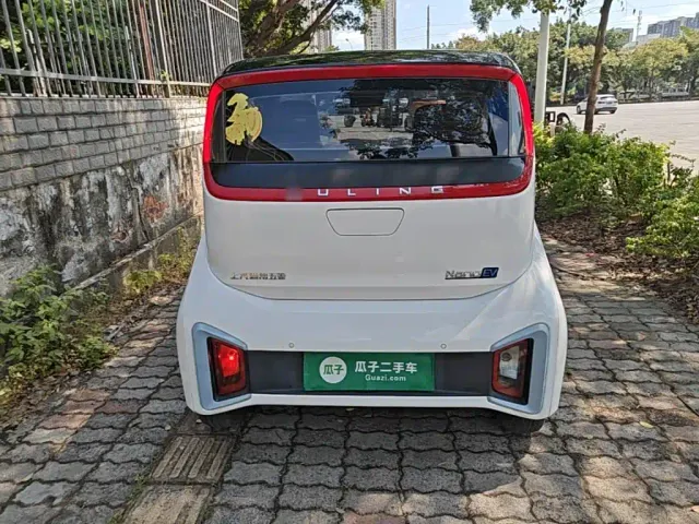 Wuling NanoEV — Фото автомобиля 5