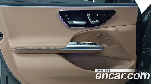 Mercedes-Benz E-Class — Фото автомобиля 15
