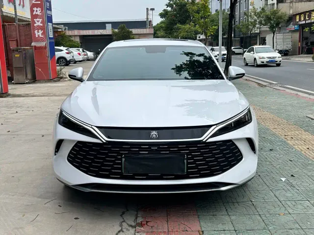 BYD Qin L — Фото автомобиля 2