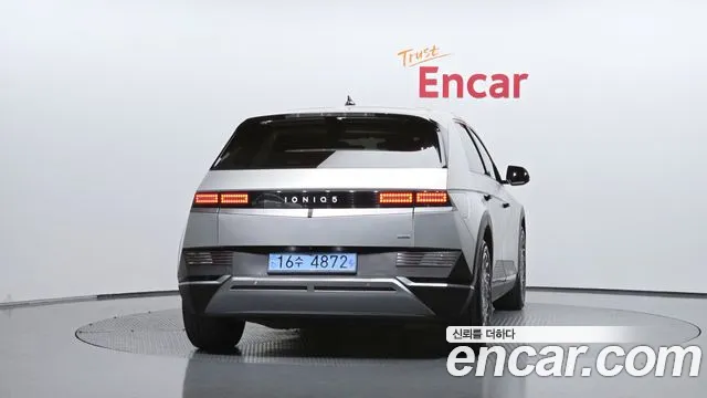 Hyundai Ioniq 5 — Фото автомобиля 4