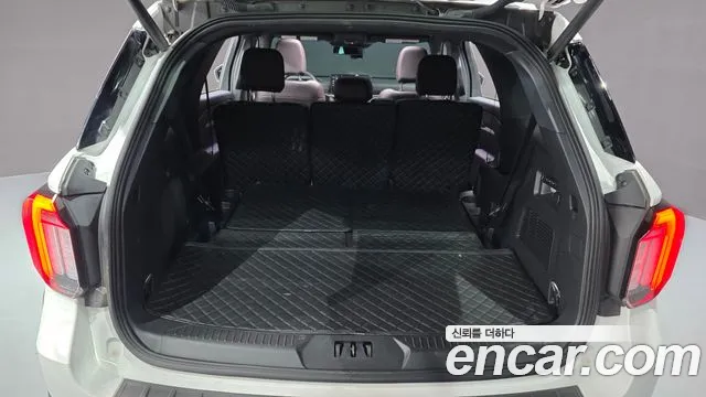 Ford Explorer — Фото автомобиля 17