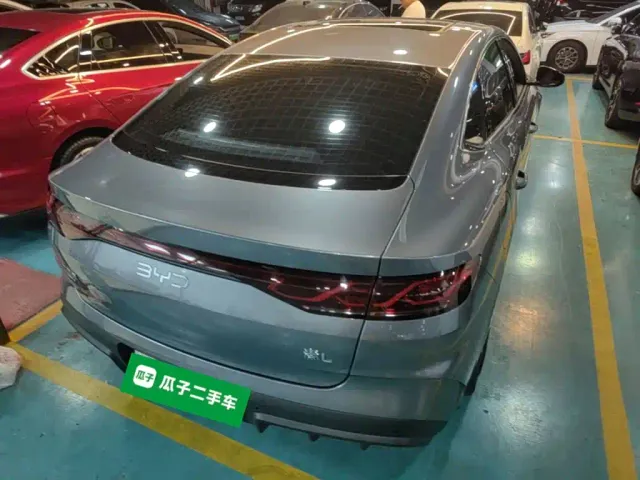 BYD Qin L — Фото автомобиля 6