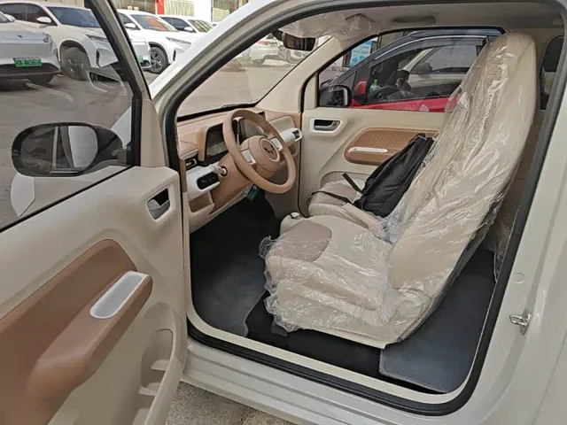 Wuling Hongguang Mini EV — Фото автомобиля 15