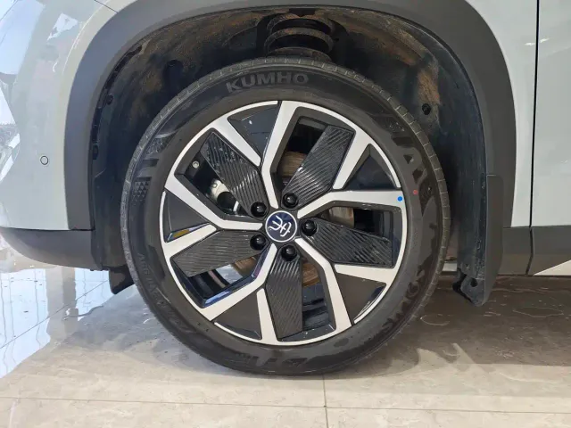 BYD Song L DM-i — Фото автомобиля 15
