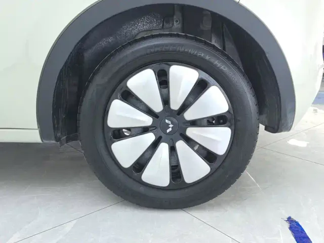 Wuling Bingo — Фото автомобиля 6