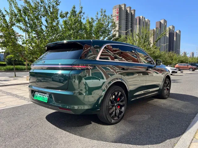 Li Auto L7 — Фото автомобиля 7