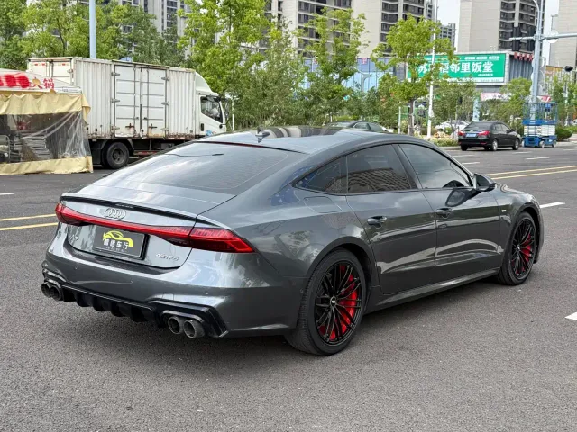 Audi A7 — Фото автомобиля 5
