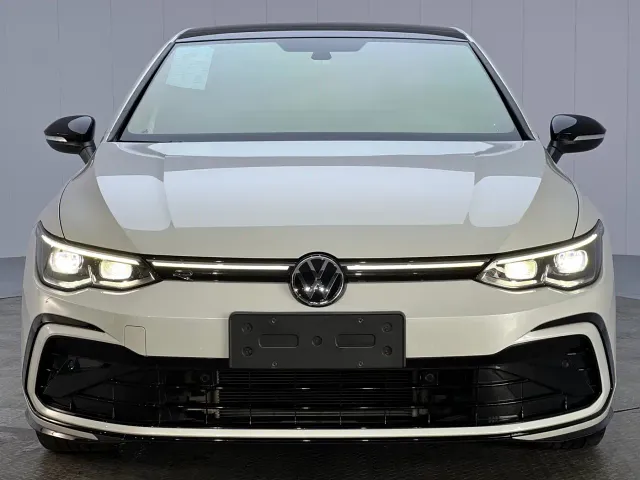 Volkswagen Golf — Фото автомобиля 2