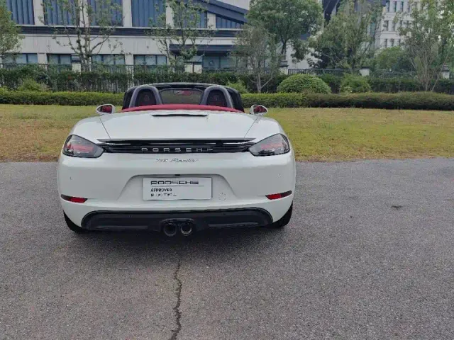 Porsche 718 — Фото автомобиля 5