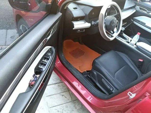 Geely Emgrand L — Фото автомобиля 17