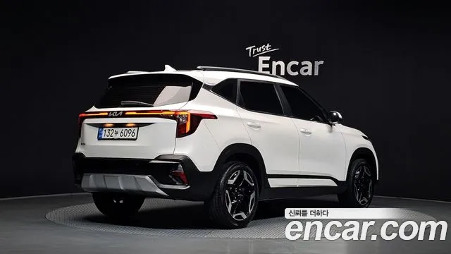 Kia Seltos — Фото автомобиля 2