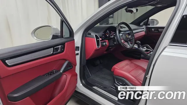 Porsche Cayenne PO536 — Фото автомобиля 15
