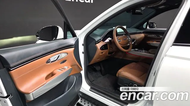Genesis GV70 — Фото автомобиля 10