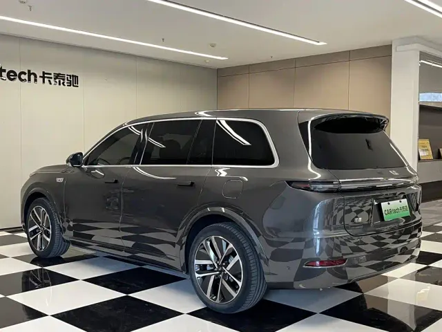 Li Auto L9 — Фото автомобиля 7