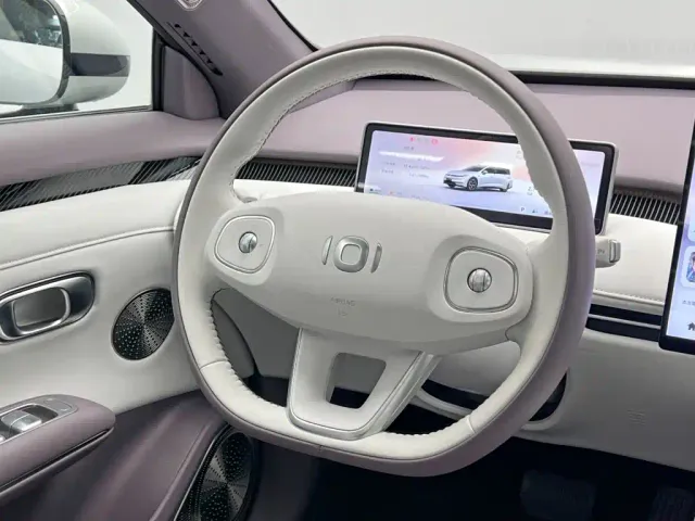 Changan Qiyuan A06 — Фото автомобиля 21