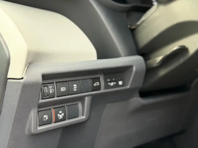 Toyota Sienna — Фото автомобиля 6