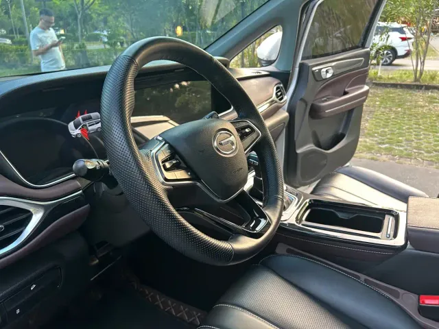 GAC Trumpchi M6 — Фото автомобиля 13