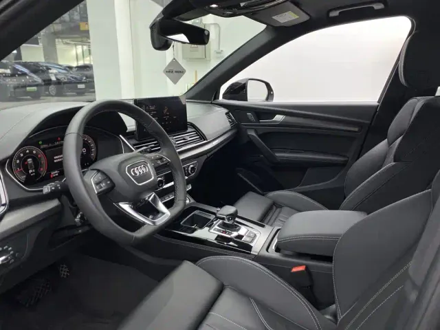 Audi Q5L — Фото автомобиля 18