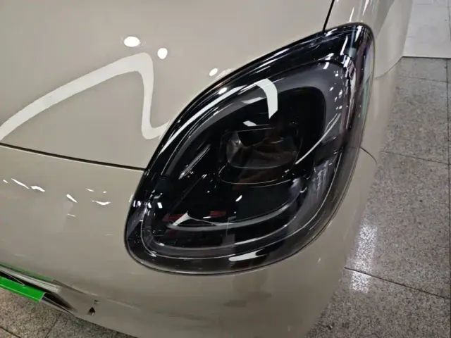 Wuling Hongguang Mini EV — Фото автомобиля 23