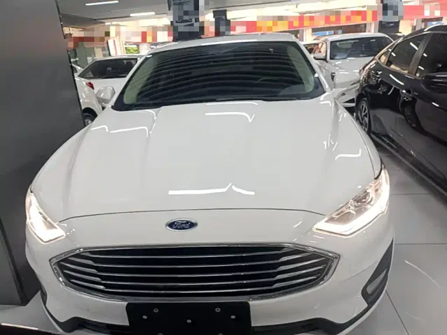 Ford Mondeo — Фото автомобиля 2