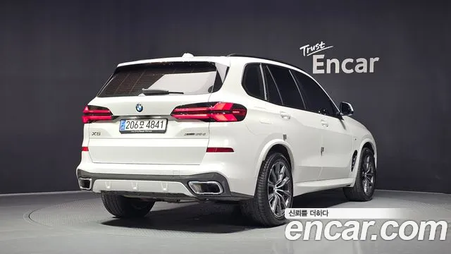 BMW X5 — Фото автомобиля 2