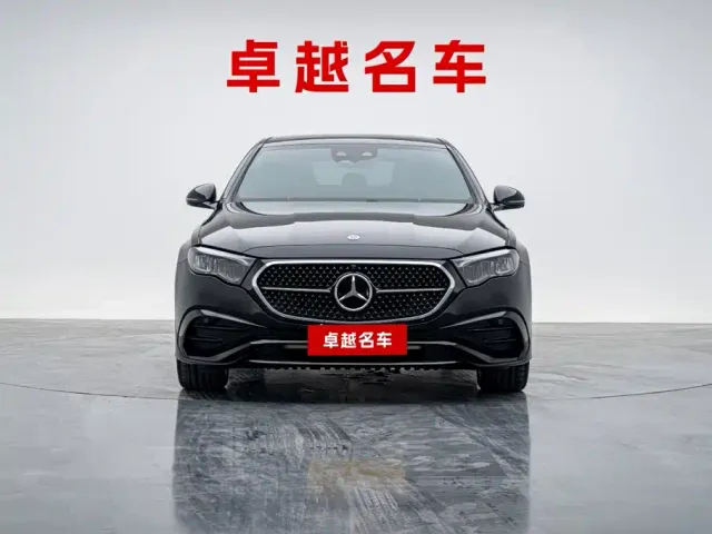 Mercedes-Benz E-Class — Фото автомобиля 6