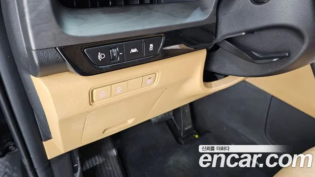 Kia Canival Carnival 4 поколение 9 мест Prestige — Фото автомобиля 14