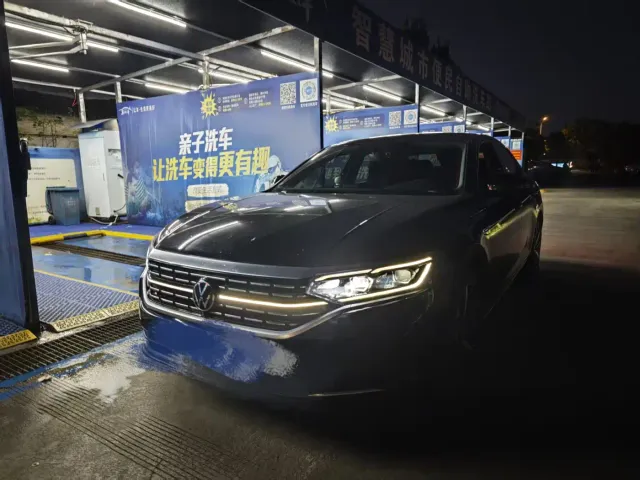 Фотография автомобиля — Volkswagen Passat