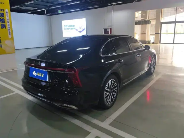 Hongqi H5 — Фото автомобиля 3
