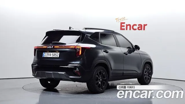 Kia Seltos Бензин 1.6 турбо 2WD — Фото автомобиля 2