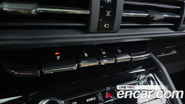 Lincoln Corsair Corsair 2.0 Reserve AWD — Фото автомобиля 6