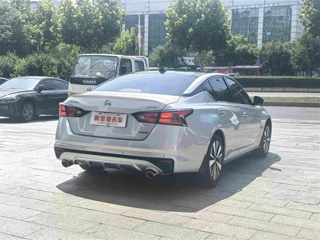 Nissan Teana — Фото автомобиля 7