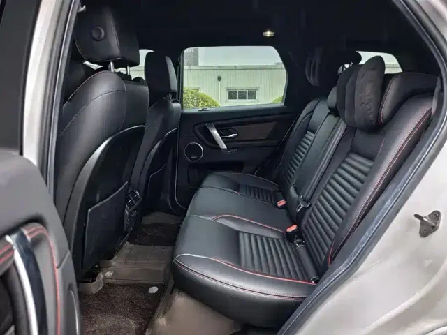 Land Rover Discovery Sport — Фото автомобиля 5