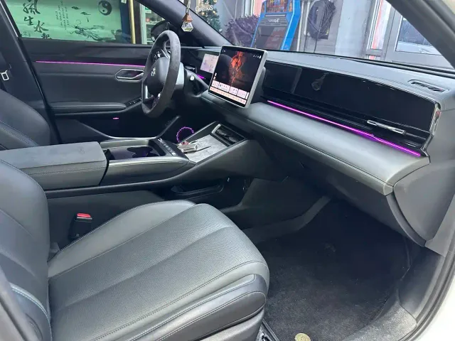 BYD Qin L — Фото автомобиля 7