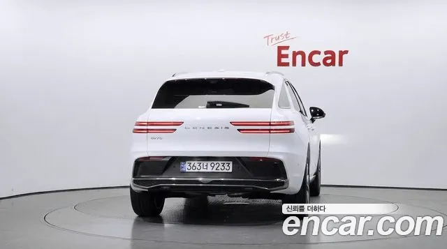 Genesis GV70 — Фото автомобиля 4
