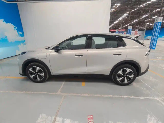 Фотография автомобиля — Changan Qiyuan Q05