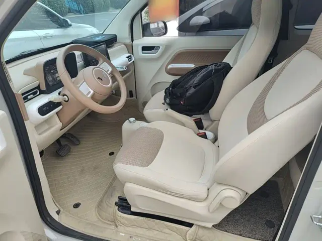 Wuling Hongguang Mini EV — Фото автомобиля 14