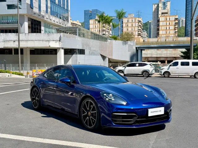 Porsche Panamera — Фото автомобиля 3