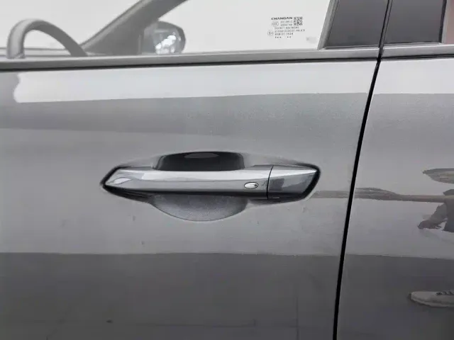 Changan X5 Plus — Фото автомобиля 18