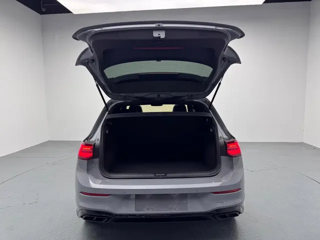 Volkswagen Golf — Фото автомобиля 10