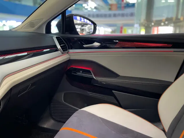 Volkswagen ID.6 Crozz — Фото автомобиля 12