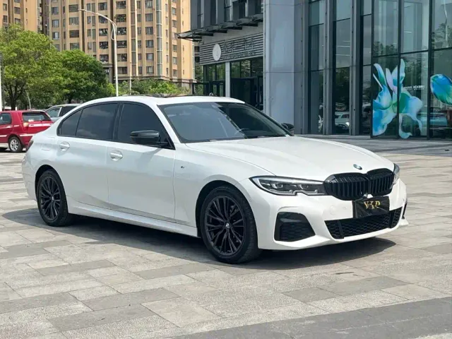 BMW 3 Series — Фото автомобиля 3