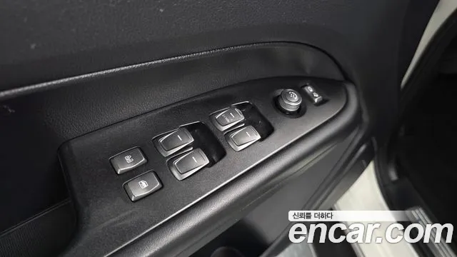 KG_Mobility_Ssangyong Rexton Новый Rexton Sport Khan Дизель 2.2 4WD — Фото автомобиля 18