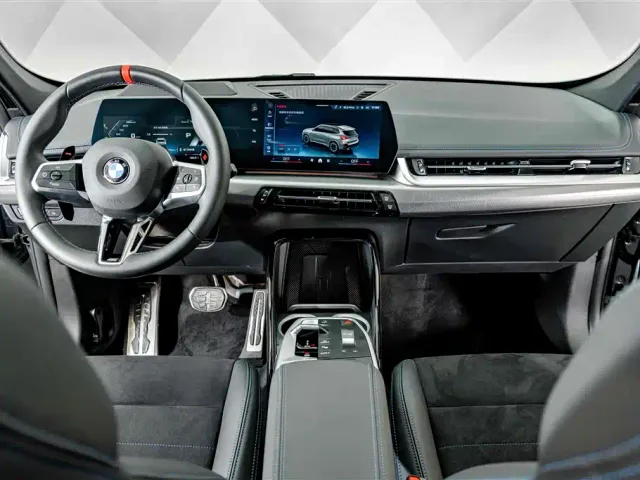 BMW X1 — Фото автомобиля 12