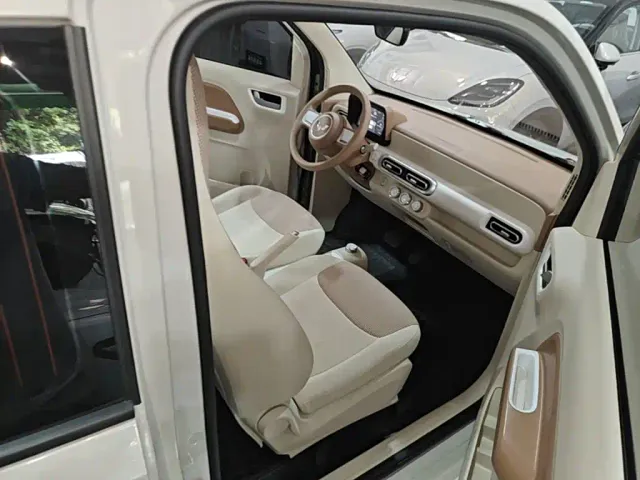 Wuling Hongguang Mini EV — Фото автомобиля 24