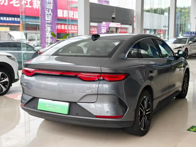 BYD Qin L — Фото автомобиля 4